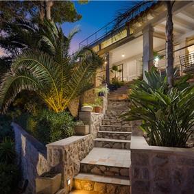 Luxury 6 Bedroom Seafront Villa with pool and Separate Apartment along Secluded Beach near Hvar Town, Sleeps 10-12